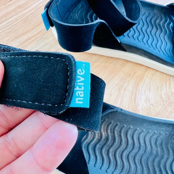 Native Sandals - Picture 2 of 4